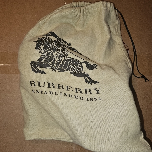 Authentic BURBERRY Cidnay Calf Leather Fuschia Heel Sandals sz 39 - Picture 6 of 6